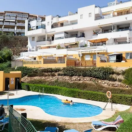 Beautiful 2-bedroom Flat - Pool And Paddle Court Málaga