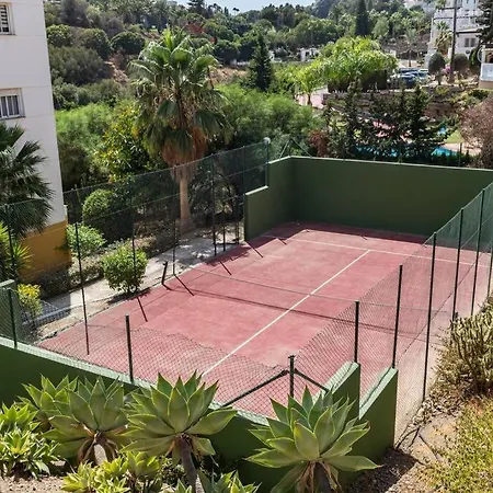 Appartement Beautiful 2-bedroom Flat - Pool And Paddle Court