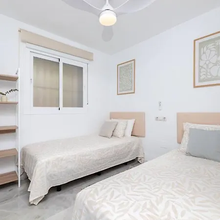 Apartment Beautiful 2-bedroom Flat - Pool And Paddle Court