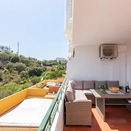 Apartment Beautiful 2-bedroom Flat - Pool And Paddle Court