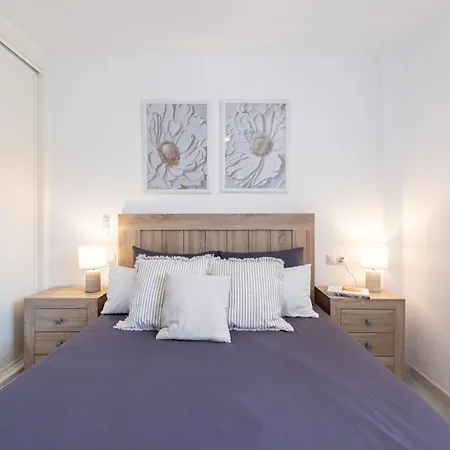 Apartment Beautiful 2-bedroom Flat - Pool And Paddle Court *