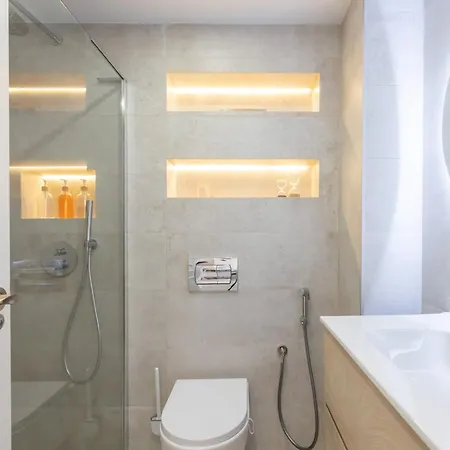 Beautiful 2-bedroom Flat - Pool And Paddle Court * Malaga